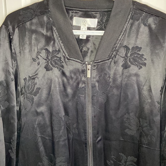 Addition Elle satin bomber - Picture 2 of 2
